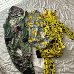 3 boys pjs 4/5 toddlers
